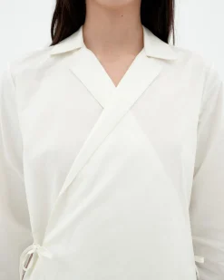 Blusa blanca cruzada Lenie