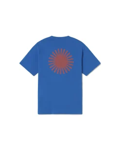Camiseta azul sol espalda marrón