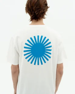 Camiseta blanca sol espalda azul