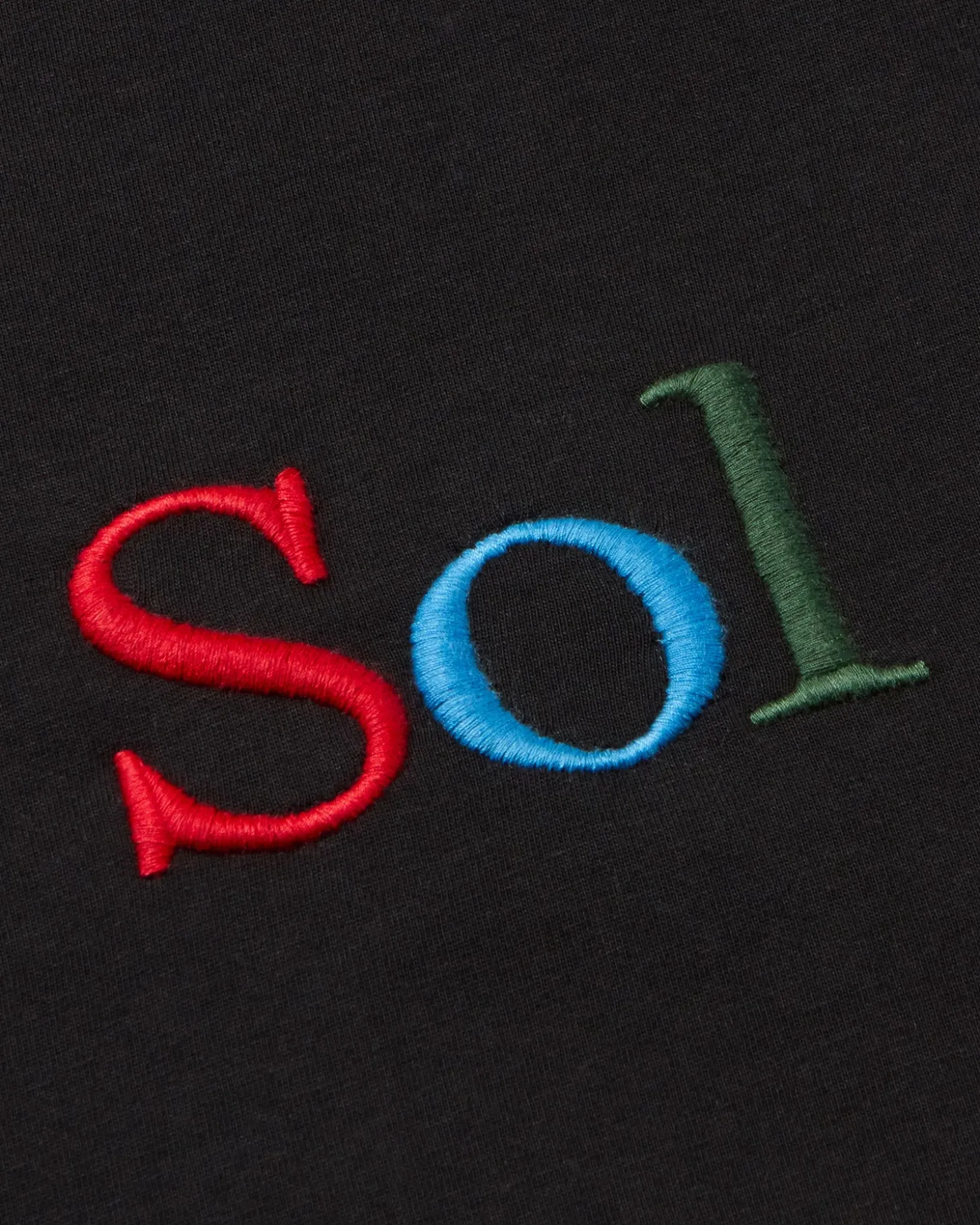 Camiseta bordada sol type Aaron