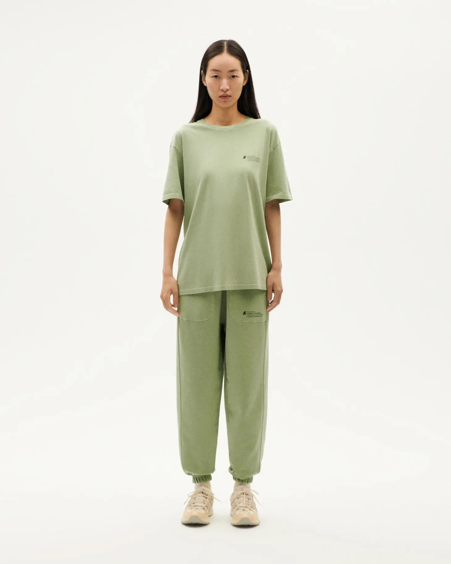 Camiseta unisex acacia tinte natural