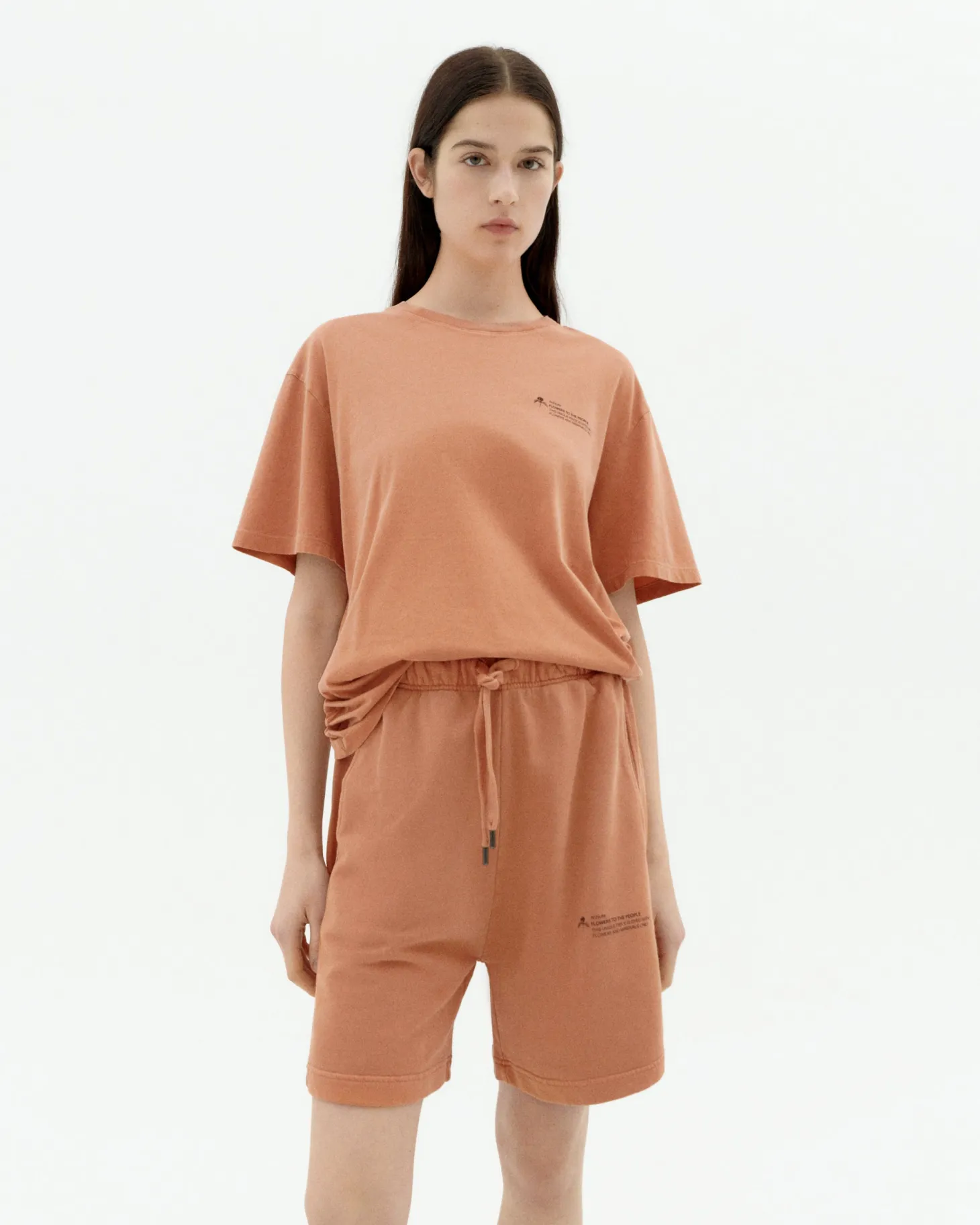 Camiseta unisex achiote tinte natural
