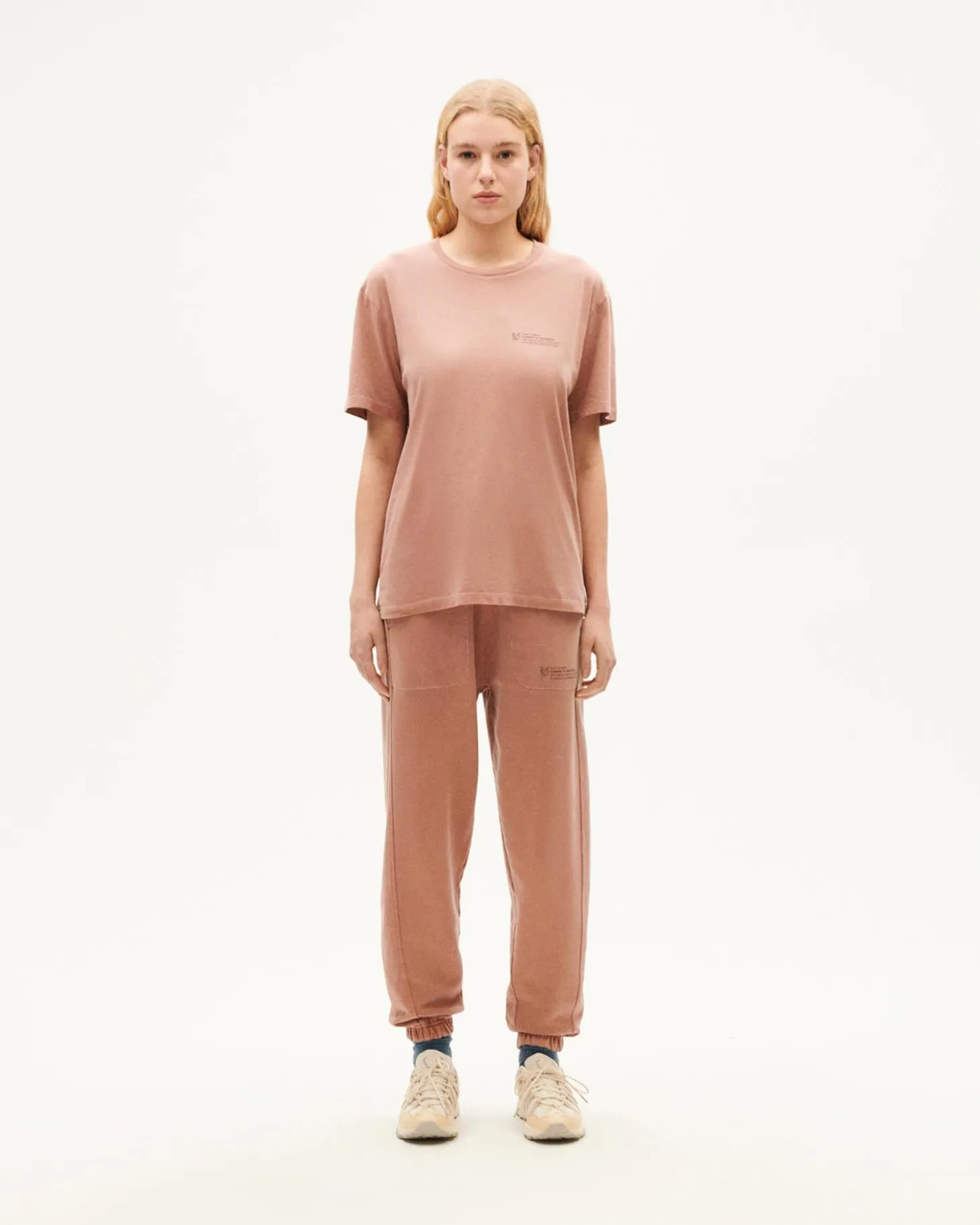 Camiseta unisex arena tinte natural
