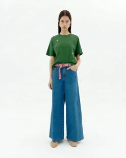 Camiseta verde bordada a mano Lucia