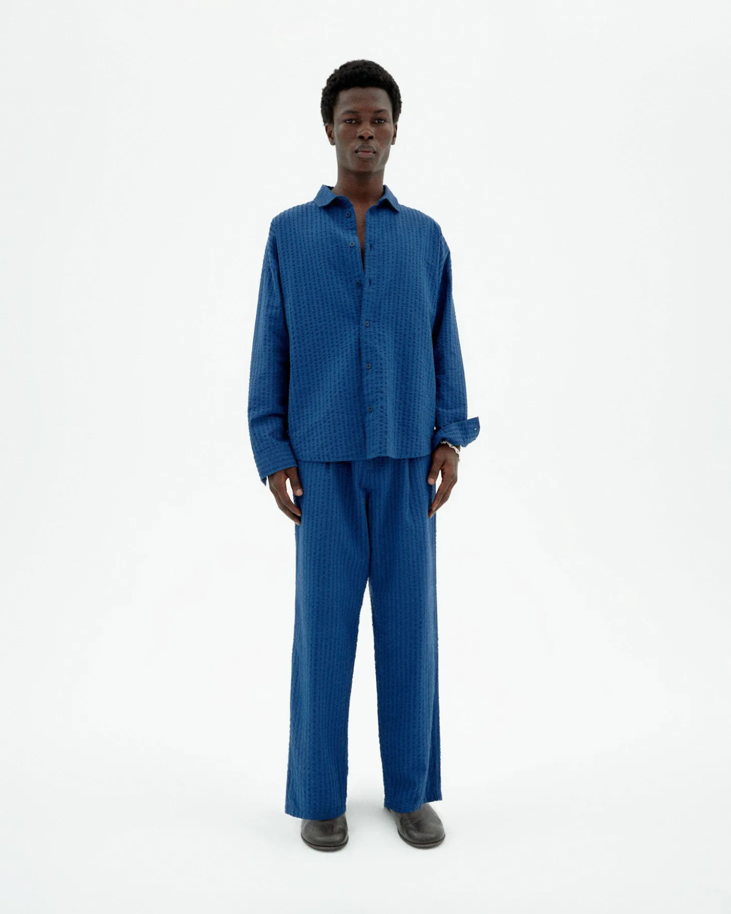 Pantalón loose seersucker azul Luc
