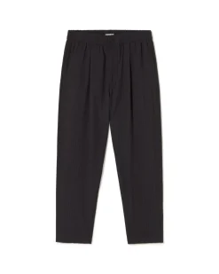 Pantalón loose seersucker negro Luc