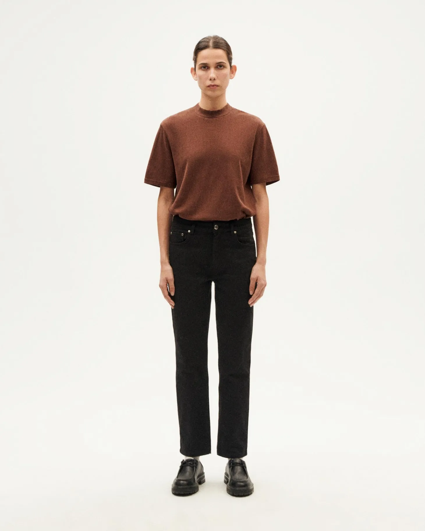 Pantalón recto negro Nele