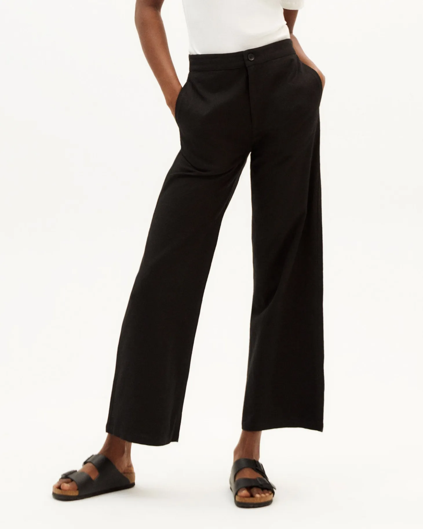 Pantalón tiro alto negro Karina
