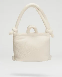 Sand Ona Sherpa bag