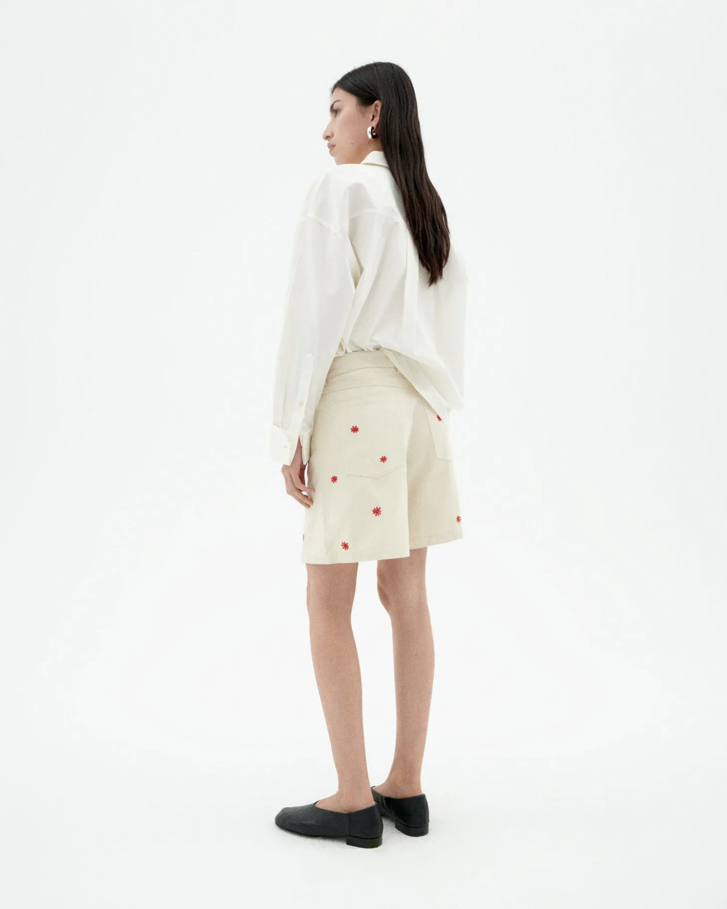 Shorts bordado a mano Luisa