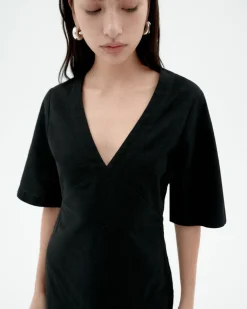 Vestido corto negro escote V Kim